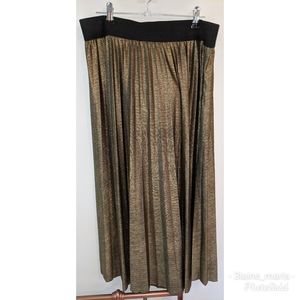 Gold Time & Tru Midi Skirt